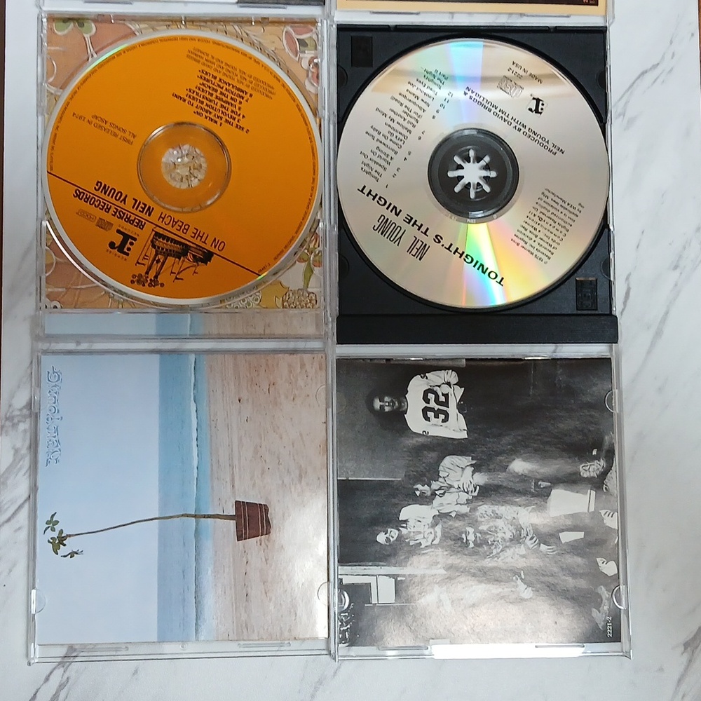 Neil Young CD Collection - Picture 6 of 16